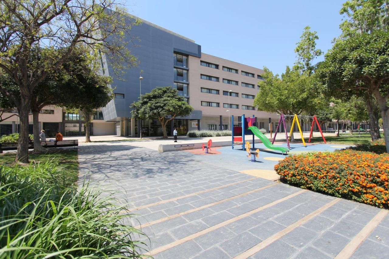 Villa Alojamiento Y Congresos - Villa Universitaria San Vicente Raspeig Kültér fotó