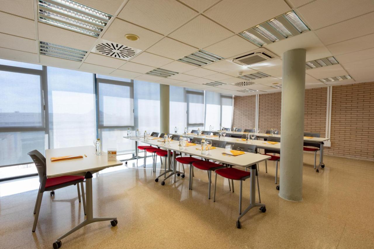Villa Alojamiento Y Congresos - Villa Universitaria San Vicente Raspeig Kültér fotó