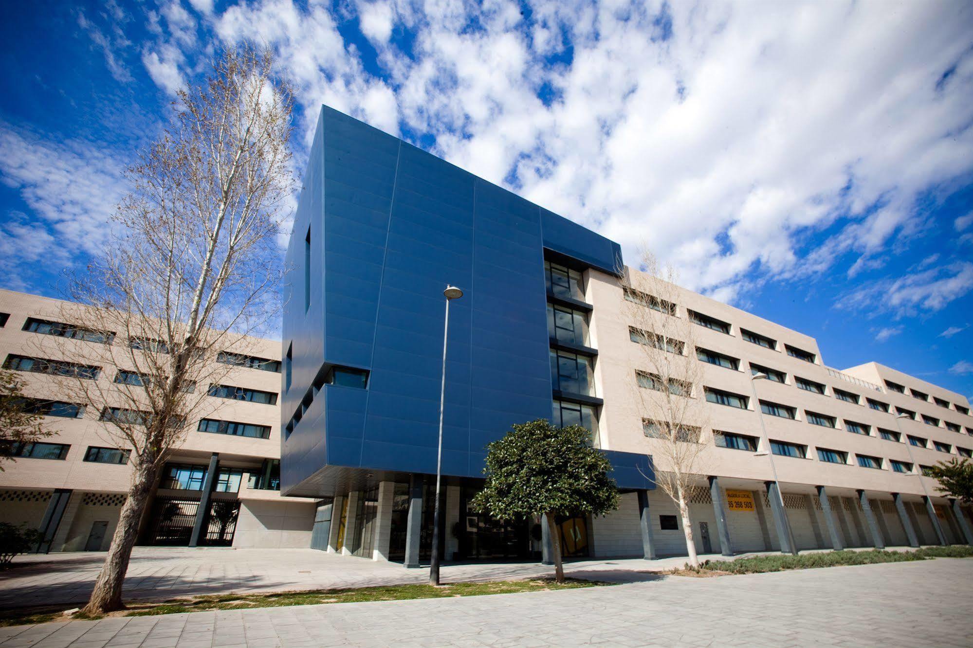 Villa Alojamiento Y Congresos - Villa Universitaria San Vicente Raspeig Kültér fotó